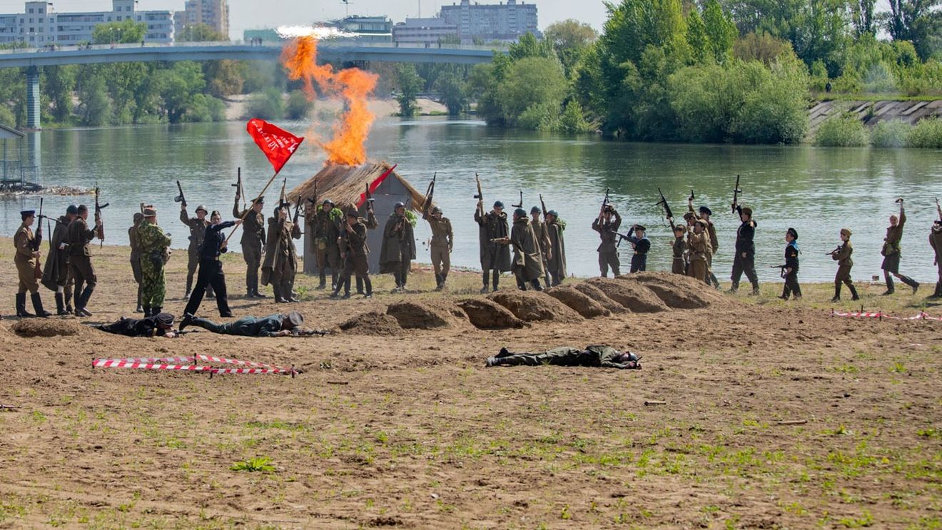 Contraofensiva istorică la operațiunea Barbarossa: rușii și transnistrenii refac în stil propagandistic scenariul unei bătălii cu armatele germane și române din cel de-Al Doilea Război Mondial