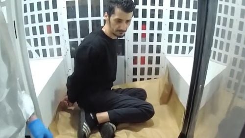 Românul Vasile Culea, condamnat la închisoare pe viață de o curte din Anglia pentru omorul unei femei de 86 de ani și rănirea gravă a soțului ei de 88 de ani