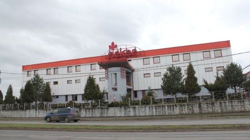 O mare fabrică se închide în Lugoj: 600 de șomeri după ce producătorul de încălțăminte Rieker își încetează activitatea