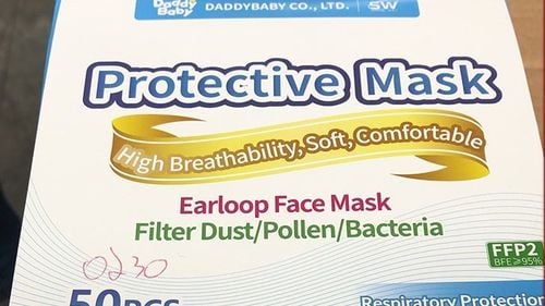 Unifarm a cumpărat măști periculoase produse în China / Compania: Produsele aveau toate certificatele. Nu a fost pus în pericol niciun cadru sanitar sau pacient, iar măștile au fost înlocuite