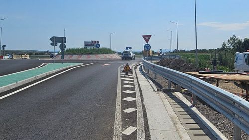 Se dă în folosinţă centura ocolitoare a municipiului Făgăraş / Lucrările au fost realizate de firma Strabag şi au costat aproape 10 milioane de euro