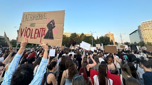 Legea pentru prevenirea şi combaterea femicidului, publicată în Monitorul Oficial