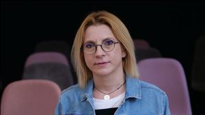 Cum să îți ții copiii ”în priză” pe durata vacanțelor cu teste standardizate în locul plictisitoarelor recapitulări. Gabi Bartic, director Brio: ”Există o componentă extrem de importantă de învățare prin testare” (P)