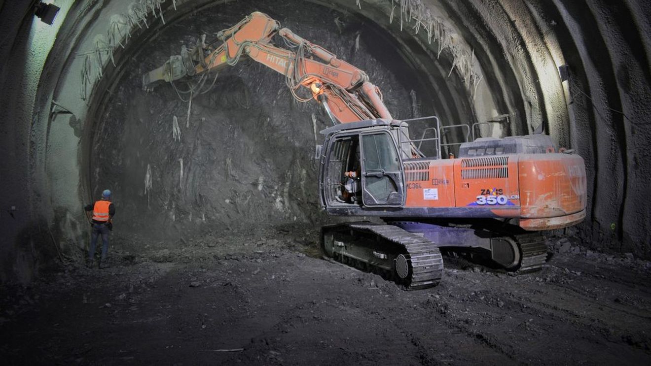 Tunelurile feroviare între Racoş şi Homorod şi Racoş-Ormeniş, pe tronsonul Apaţa-Caţa, ar putea fi gata în decembrie 2026
