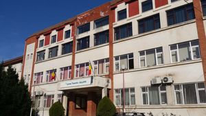 Directoarea Liceului Callatis din Mangalia unde se aplica “taxa pe xerox”, înlăturată. Inspectorul școlar județean: De mâine școala va avea o altă conducere, va fi organizat un audit