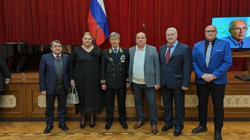 Eugen Tomac, despre senatoarea Șoșoacă și AUR: ”Rusia are nevoie în România de cât mai multe teze care urmăresc crearea de haos informațional pentru a crește valul de neîncredere în instituțiile românești, în Uniunea Europeană și NATO”