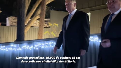 VIDEO Cum răspunde Iohannis când este întrebat de un reporter Recorder despre petiția prin care 40 de mii de cetățeni îi cer să desecretizeze costurile cu deplasările sale