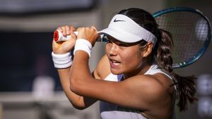 Emma Răducanu, optimistă înainte de meciul cu Sorana Cîrstea de la Queen's