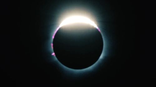 VIDEO Cum s-a văzut eclipsa totală din nord-vestul Australiei