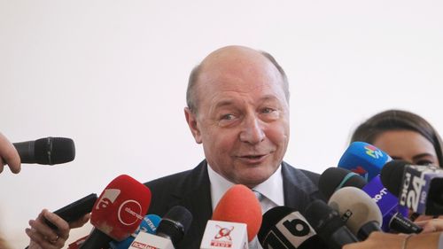 Traian Băsescu: Dacă opţiunea va fi pro-Moscova se va vota un candidat, dacă opţiunea va fi pro-euroatlantică se va vota alt candidat/ E o zi decisivă