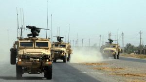 Blindatele speciale americane, rol decisiv în salvarea celor opt soldaţi români răniţi în Afganistan
