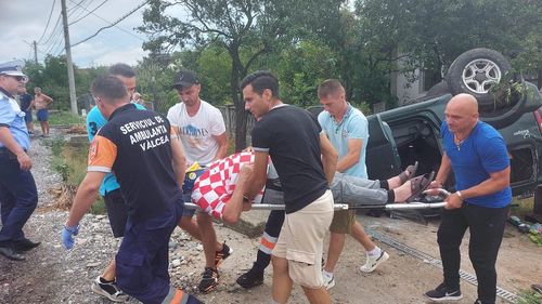 Accident în Vâlcea: Trei persoane au fost salvate de membrii lotului sportiv al ISU Vâlcea