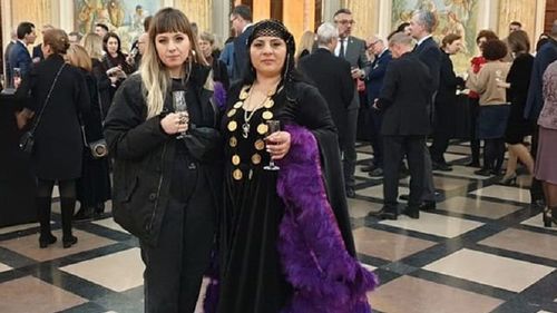 Newsweek: Vrăjitoarea Mihaela, interceptată în dosarul Oanei Zăvoranu, la o gală a Institutului Cultural Român