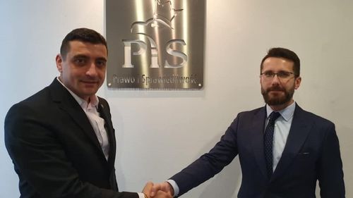 AUR anunță că strânge relațiile cu partidele anti-UE / George Simion s-a întâlnit cu lideri ai partidului de guvernare din Polonia și cu conservatorii europeni