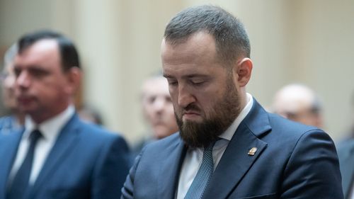 BREAKING A început competiția pentru șefia DNA, Parchetul General și DIICOT. Alex Florența și Marius Voineag renunță la șefiile Parchetului General și DNA, dar vor să fie adjuncți / Tatiana Toader și Viorel Cerbu candidează pentru șefia DNA / Cristina Chiriac și Bogdan Pîrlog concurează pentru postul de Procuror General