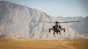 Crește cererea de armament rusesc în Asia Centrală, după revenirea talibanilor la putere. Rusia va trimite elicoptere și arme țărilor vecine cu Afganistanul