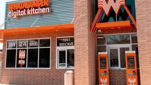 Locuitorii din Houston au aflat cu o aplicație de comandat burgeri unde sunt pene de electricitate provocate de uraganul Beryl/ Cea mai mare companie de utilități din oraș nu a avut o hartă funcțională a întreruperilor