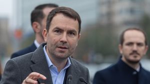Cătălin Drulă, despre problema basarabenilor cu buletine românești: „Nu ia nimeni buletinul nimănui. Ne vom opune la așa ceva și nu se va întâmpla” - Ziarul de Gardă
