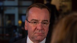 Germania va trimite încă 60 de rachete IRIS-T în Ucraina / Berlinul intenționează să ajute suplimentar Kievul cu 3 miliarde de euro, conform ministrului german al apărării