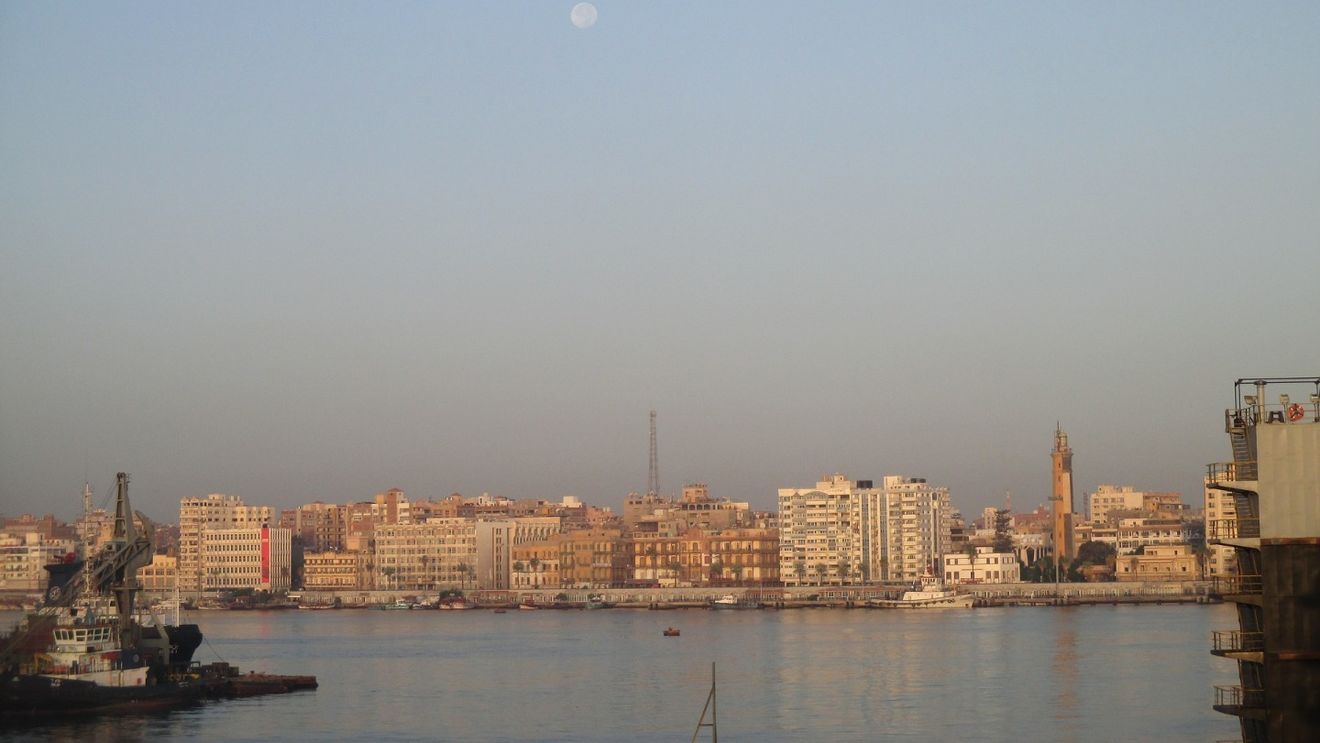 Ce alternative există la Canalul Suez?