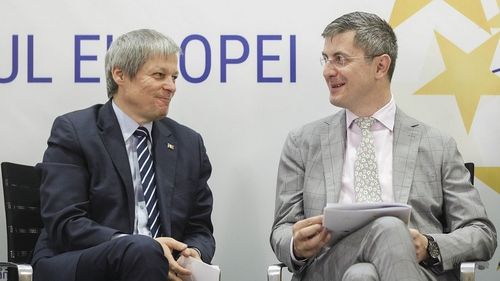 Adevărul: Tensiuni între PLUS şi USR. Etapa ironiilor/ Cioloș a ironizat atitudinea lui Barna