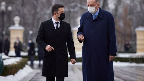 Turcia interzice trecerea navelor de război rusești prin Marea Neagră, anunță Zelenski 