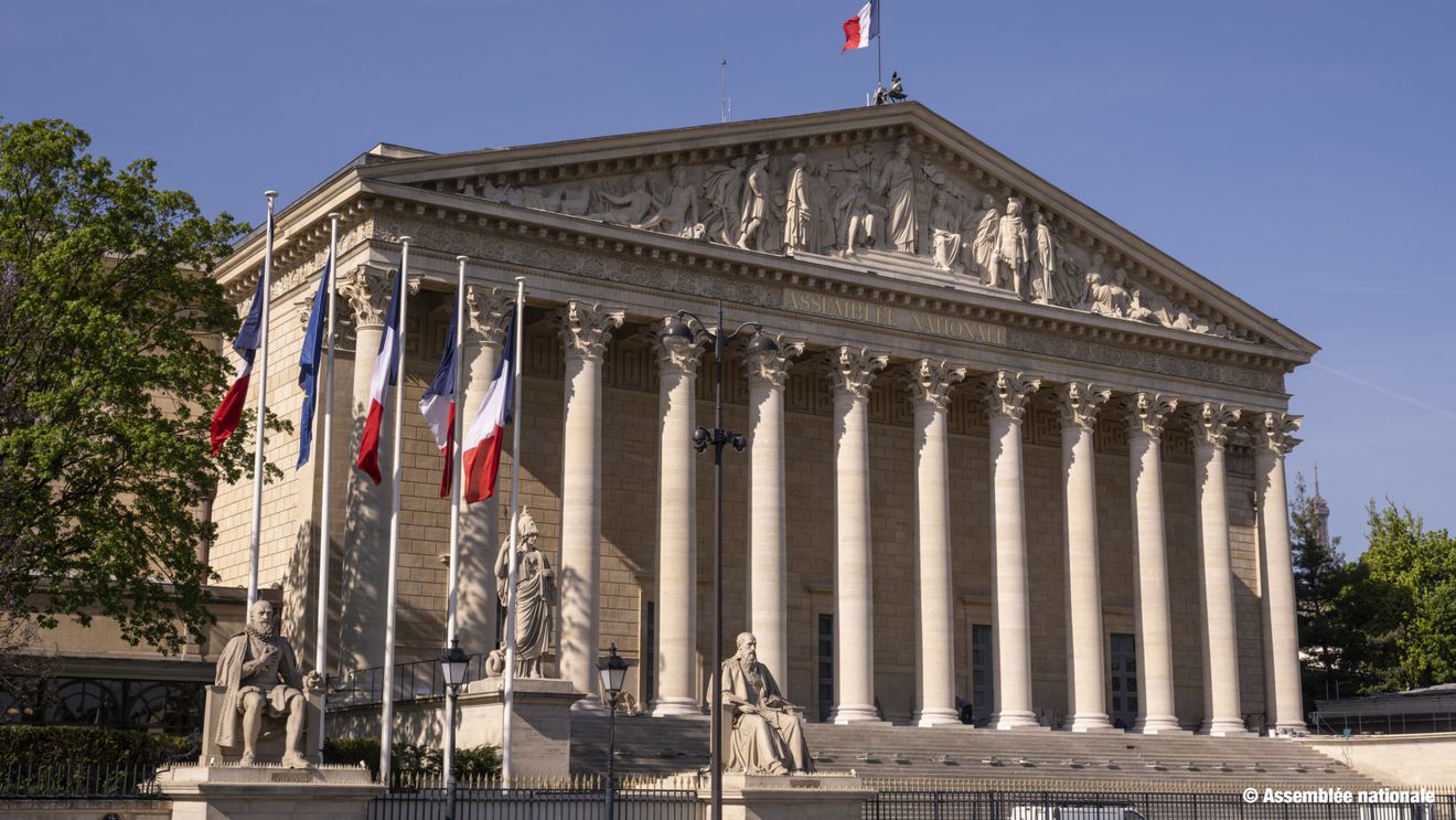 ANALIZĂ Alegerile legislative din Franța au dus la un parlament fără majoritate. Cum poate fi guvernată o țară unde nu există de 65 de ani cultura negocierii politice?