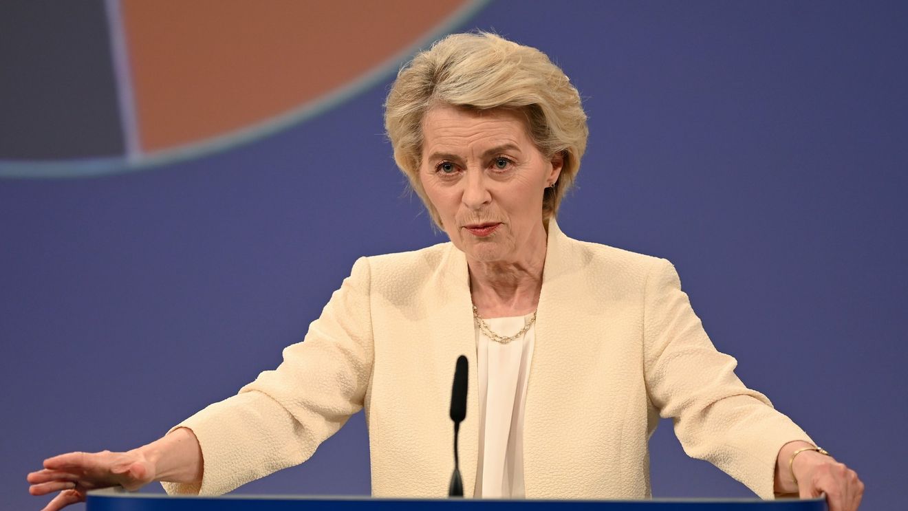Ursula von der Leyen, în limba română după drona marină care a explodat în Portul Constanța: "Solidaritate cu România!” / Mesajul continuă în engleză