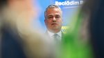 Președintele Dan a semnat decretul de desemnare a lui Adrian Veştea candidat la funcția de premier. Are 10 zile la dispoziție să depună în Parlament lista de miniștri