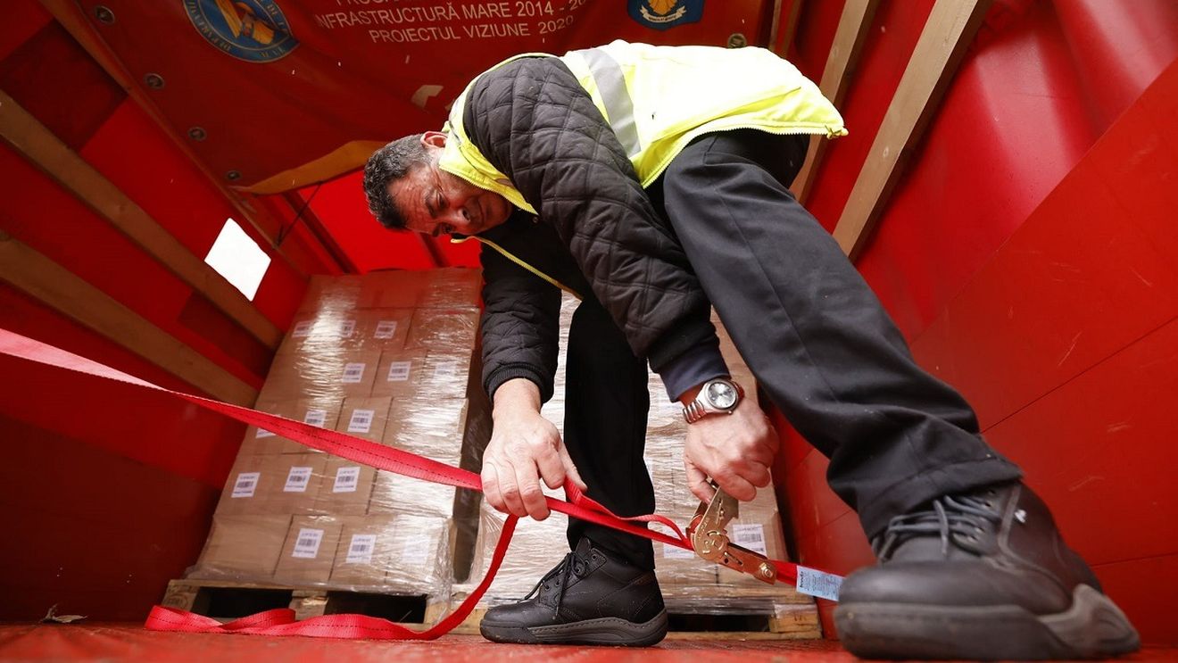 MedLife a trimis spitalelor din Ucraina 65 de tone de materiale sanitare, consumabile și echipamente medicale