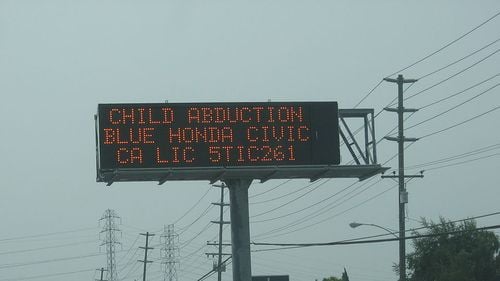 Cum funcționează sistemul „Alertă Răpire Copil” în Statele Unite/ Deși există, în România sistemul nu a fost folosit până acum decât în cadrul unei simulări