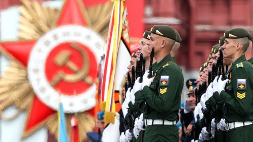 În Rusia începe campania de recrutare de primăvară, în care sunt chemaţi sub arme 147.000 de tineri