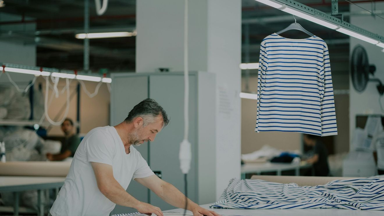 Industria textilă din Turcia îngrijorată de plecarea muncitorilor sirieni: „Dacă pleacă, vom avea o problemă serioasă”