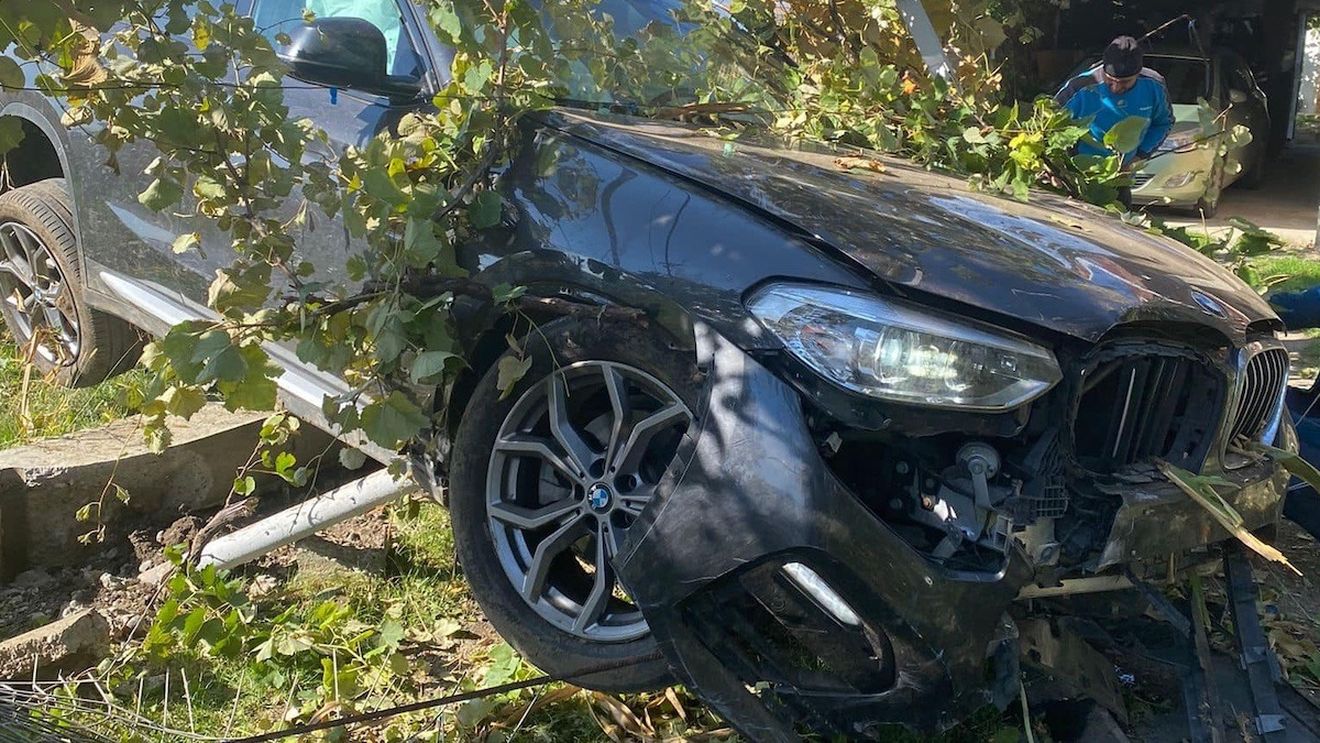 Salvamontiștii voluntari brașoveni, intervenție la un accident rutier / ”Experiența dobândită la intervențiile numeroase la care au participat si-a spus cuvântul”