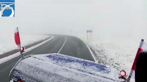 Atenție, șoferi: drumurile naționale pe care circulaţia e îngreunată din cauza ninsorii