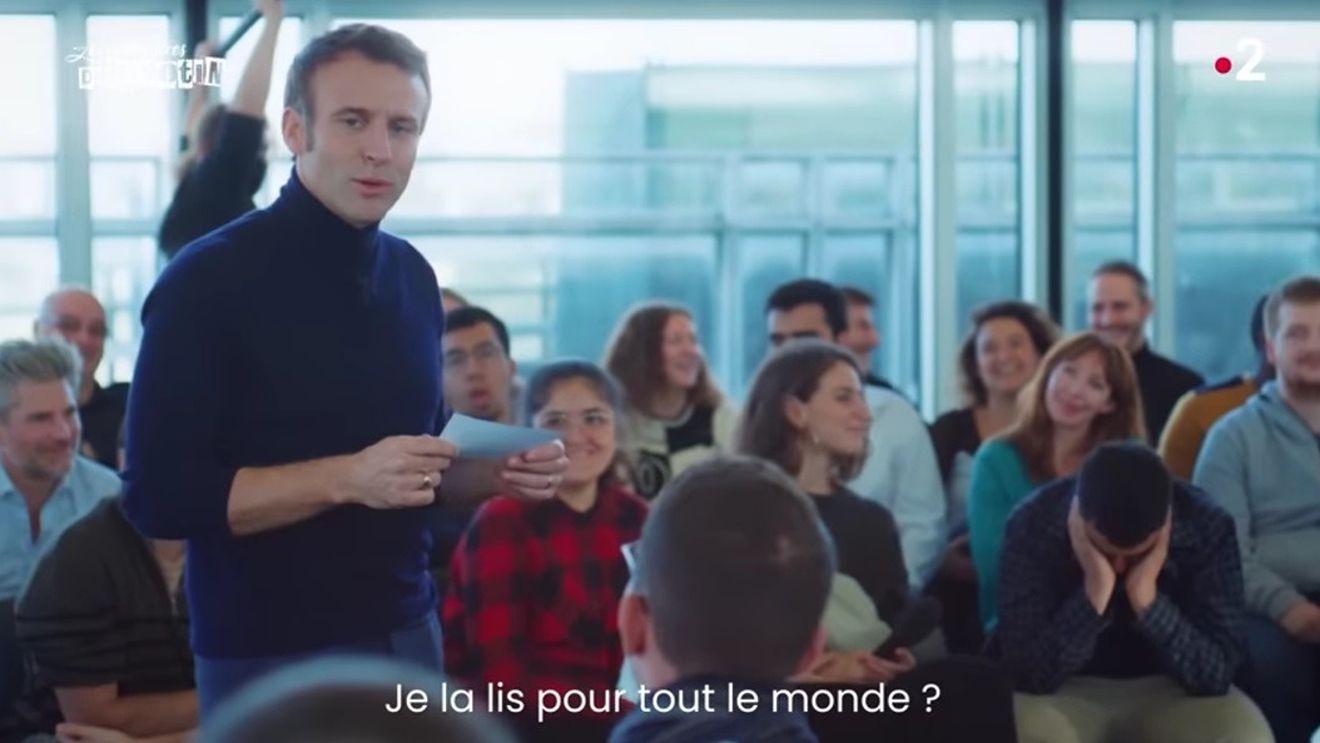 VIDEO ”Ai bani mulți?”, ”Ești de dreapta?”, ”Cum ți se pare Vladimir Putin?” și ”Îţi este dor de Manette?”, printre întrebările primite de Emmanuel Macron de la jurnaliștii cu tulburări din spectrul autist/ Ce a răspuns președintele Franței fiecăruia