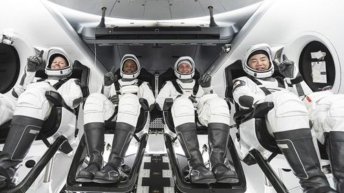 Patru astronauţi au părăsit Staţia Spaţială Internaţională la bordul unei nave SpaceX, către Pământ