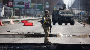 Uniunea Europeană îşi reia prezenţa diplomatică la Kiev / Ambasadorul Matti Maasikas: ”Sunt atât de fericit că am revenit în Kiev”