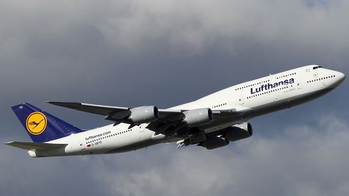 Criza se amplifică: 13 mari companii aeriene au anulat mai multe zboruri