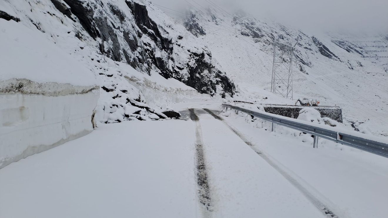 METEO: Ploi, ninsori și vânt puternic în toată țara 