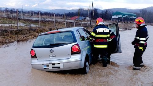 UPDATE Mesaj RO-Alert în Vaslui, din cauza ploilor torențiale / Oamenii din zonele inundabile sunt avertizați să fie pregătiți pentru o posibilă evacuare / Codurile portocalii au fost prelungite