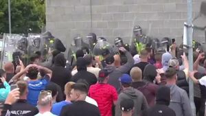 Românii din Anglia se tem să mai iasă pe stradă și să vorbească românește. Asistentă din Kent: „Sunt și foarte mulți loviți”