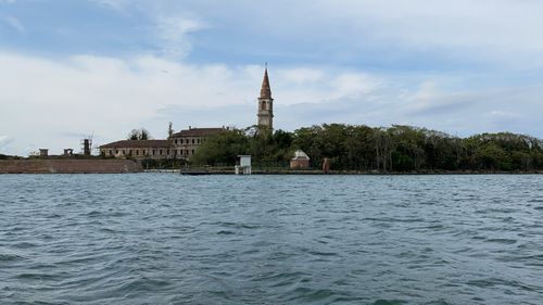 Insula „bântuită” din Veneția va deveni un paradis exclusiv pentru localnici, unde turiștii vor avea acces interzis