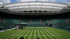 Wimbledon: Ploaia amână aproape 30 de meciuri/ Printre ele, și cele ale româncelor Sorana Cîrstea, Irina Begu şi Jaqueline Cristian