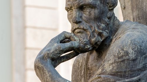 Socrate ar pune la îndoială rolul inteligenței artificiale în democrație, spune fostul premier grec Papandreou