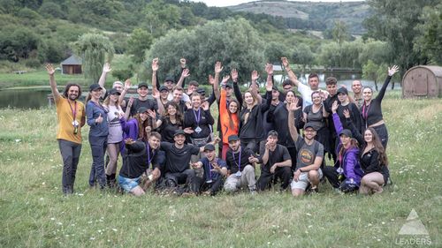 THE Leadership School, ediția a doua: o săptămână de experiențe intense care au transformat 26 de tineri din toată țara în lideri pregătiți pentru viitor