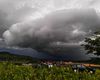 Cod portocaliu de vijelii în localităţi din şapte judeţe, marţi seara / Cod galben de averse torenţiale în Bucureşti