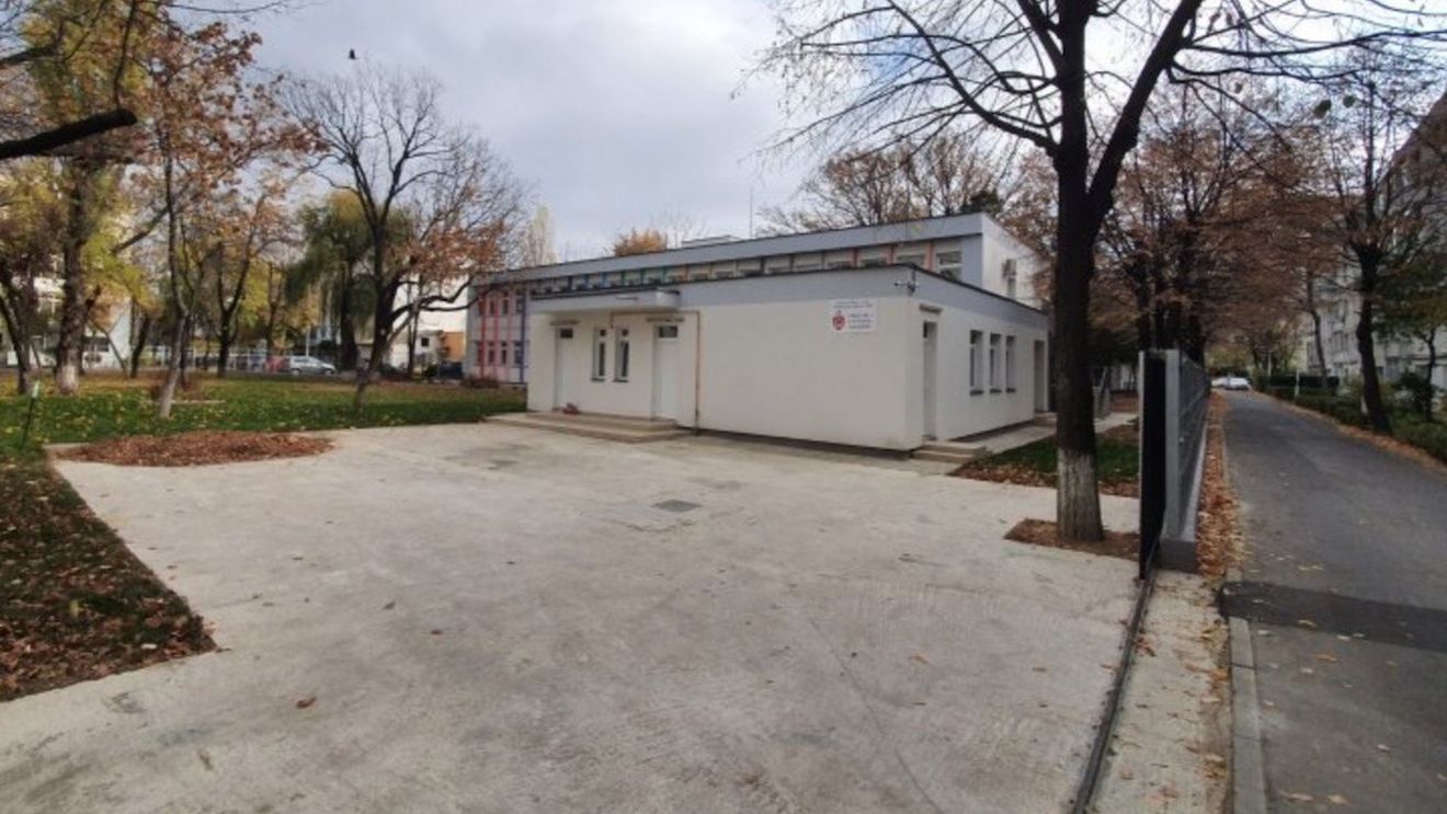 Primăria Iași, amendată de Garda de Mediu cu 120.000 de lei după ce a construit pe spaţiul verde
