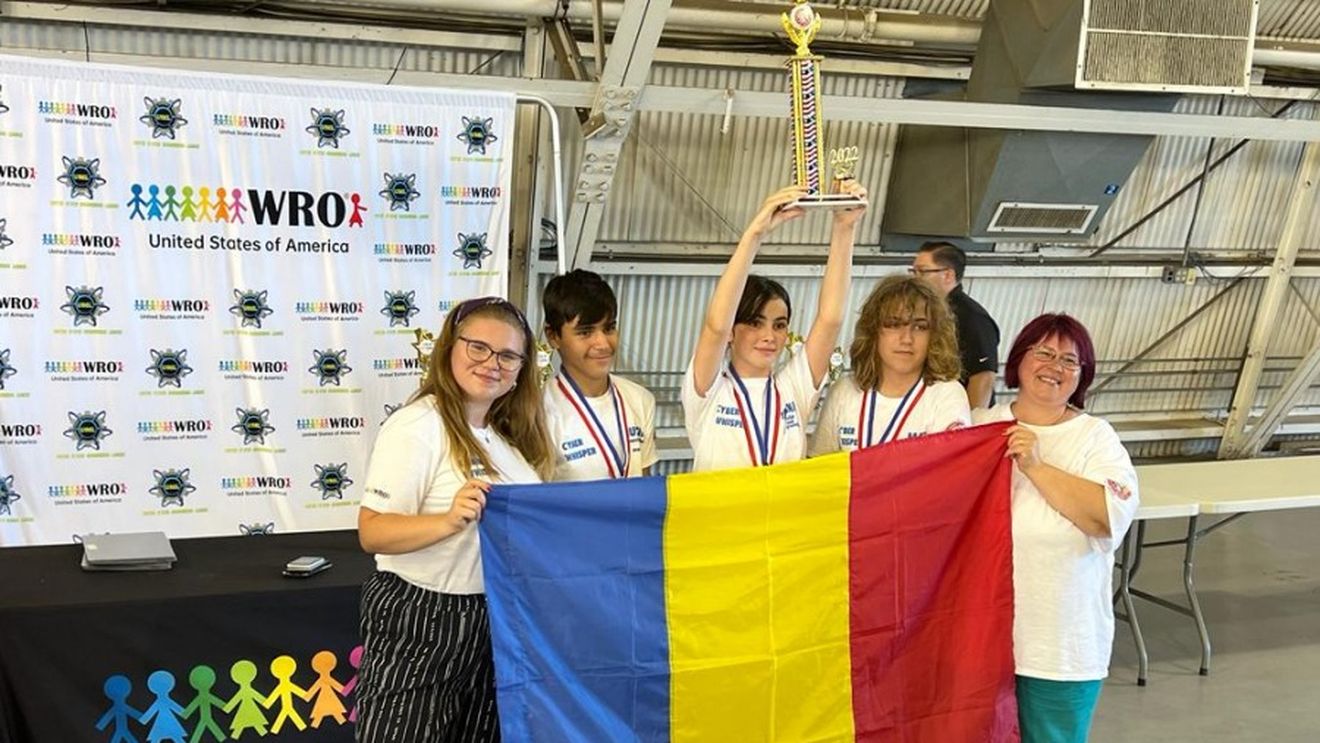 Trei gălăţeni au câștigat locul I la Olimpiada de Robotică, desfășurată în Statele Unite/ Inspiraţi de războiul din Ucraina, românii au creat un kit de supravieţuire pentru copiii nevoiţi să se ascundă în subsolurile de bloc