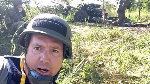 VIDEO Un jurnalist român, pe linia frontului bombardamentelor din Bahmut/ Alex Costache a relatat pentru TVR din cea mai disputată zonă între ucraineni și ruși